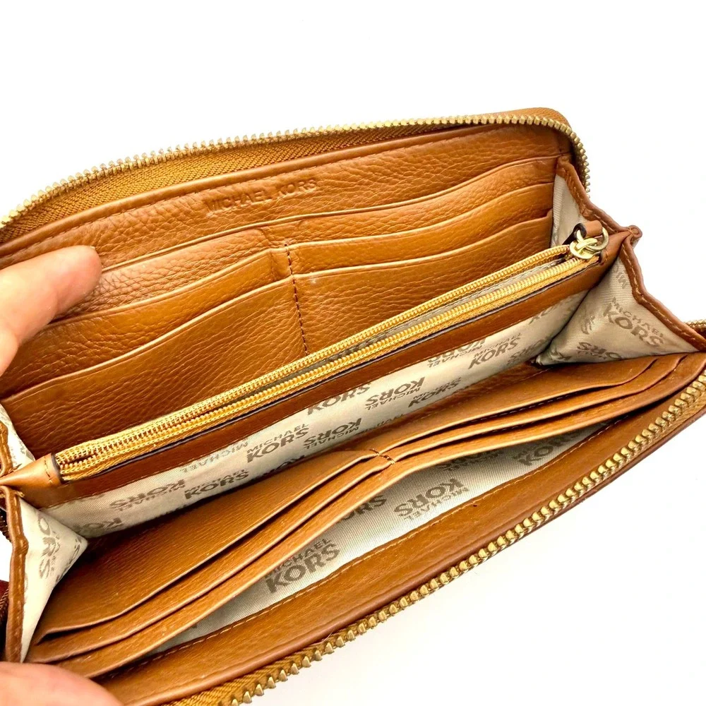 Michael Kors Womens Continental Zip Wallet Brown‎ Pebbled Leather